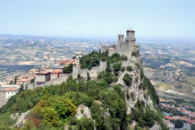 San Marino in 3 Pics