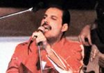 Freddie_Mercury_a_Sanremo_1986_(colori)