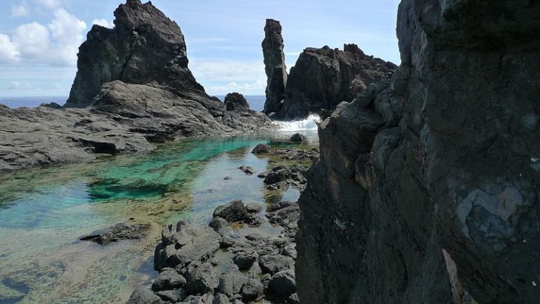 Pitcairn Islands in 4 Pics