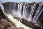 Victoria_Falls,_Zimbabwe_(Looking_toward_Zambia)