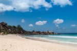 640px-Beautiful_beach_Grande_Anse_on_the_island_la_digue_Seychelles_27825449349
