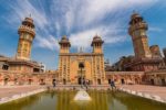 Wazir_Khan_Mosque_by_Moiz
