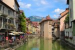 800px-Annecy_France_15451510386