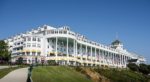 mackinac-island-grand-hotel-tourism-hotel-vacation-travel-monument-history-michigan